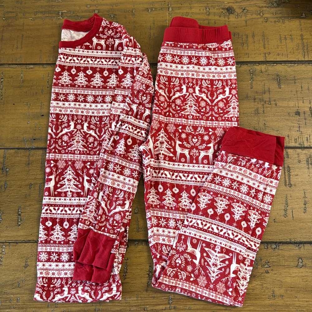 Little Sleepies: Reindeer Cheer. Size 7/8. Long Sleeve. 2 Piece Pants Set.